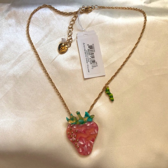 Betsey Johnson Gold Tone Enchanted Garden Strawberry Pendant Necklace NWT - Picture 9 of 12